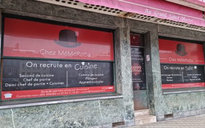 Adhésif de vitrine – Chez MéMéRoSa