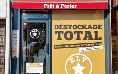 Adhésif vitrine – Ely prêt à porter